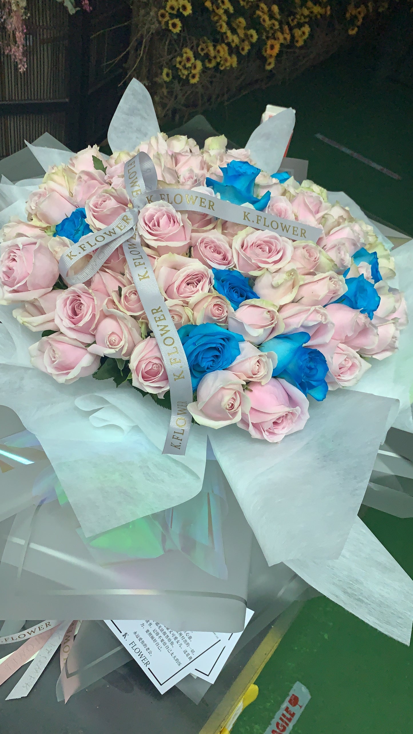 Blue w Snow Pink Rose (99 Rose)